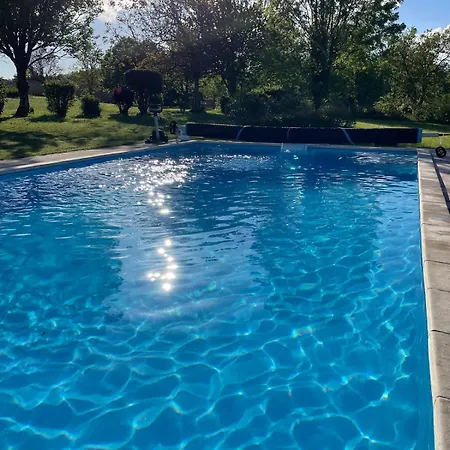 Gasthuis Evasion En Campagne, Calme Et Piscine *