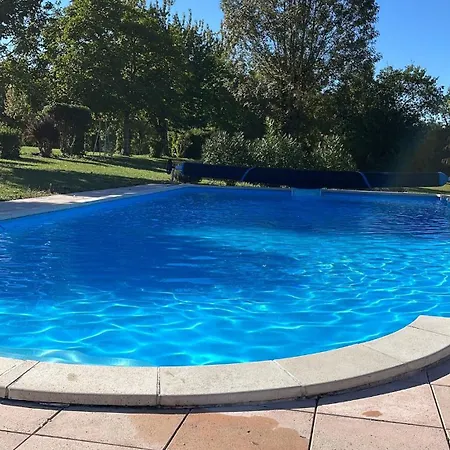 Evasion En Campagne, Calme Et Piscine * Brie-sous-Chalais